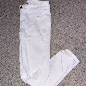 American Eagle | White Jeggings | Size 4 Short